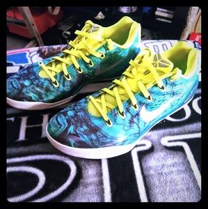 Kobe 9 EM Lows Easter size 12.5